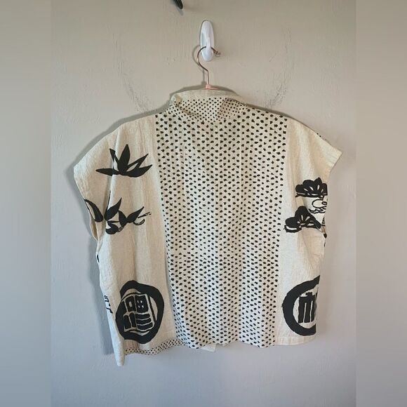 Cupcake Abstract Cream Lotus Print Single Button Shirt Sz XL - Picture 2 of 7